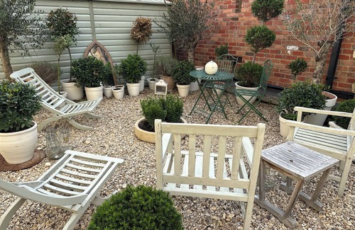 Southam Casa | The Rowan House Cotswolds Experience- 10 minuite walk to Cheltenham Race Course