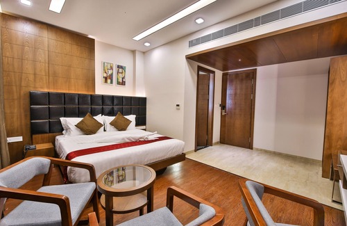 Karur Hotel | The Royal Grand