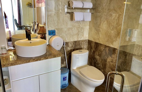 Yen Phu Hotel | The Royal Hotel