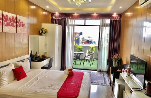 Yen Phu Hotel | The Royal Hotel