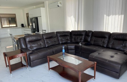 Jericho Villa | the ROYAL villa
