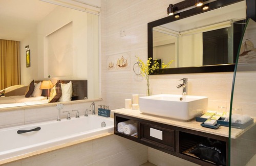 Old Quarter Complejo | The Sailing Bay Beach Resort