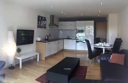 Hull Old Town Apartamento | THE SAWMILL Glossy, Sleek, Peaceful City Center,