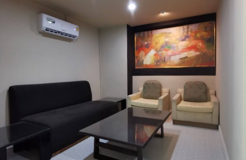 Ban Bang Saen Hotel | The Sea Bangsaen Hotel