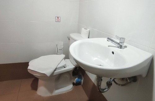 Ban Bang Saen Hotel | The Sea Bangsaen Hotel