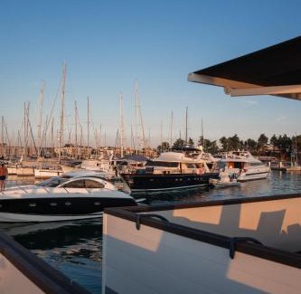 Piran Alquiler De Eote | The Sea Lodges Portoroz - Hausboot Floating Sea House