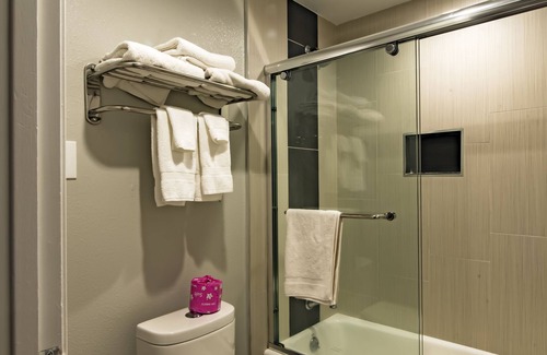 Outer Sunset Hotel | The SeaScape Inn