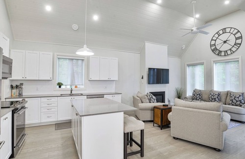 Minett Casa | The Segwun Cottage (#21)