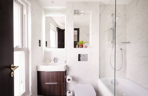 South Richmond Hotel | The Selwyn Hotel