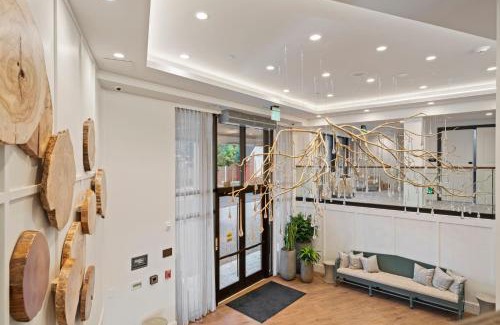 Clemson Hotel | The Shepherd Hotel Downtown Clemson