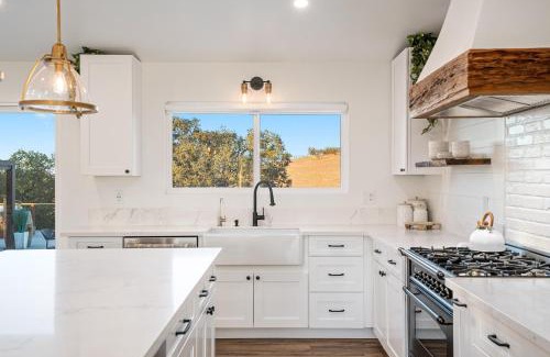 Templeton Casa | The Shire at Baggins Hill