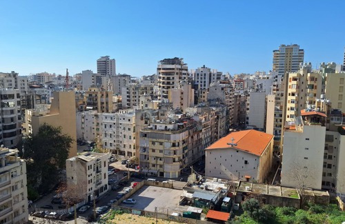 Beirut Apartamento | The Smallville Xpress Hotel