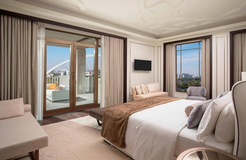 Nur-Sultan Hotel | The St. Regis Astana