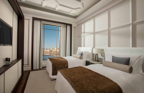Nur-Sultan Hotel | The St. Regis Astana