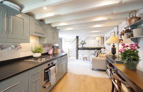 Royal Tunbridge Wells Cabaña | Los establos cerca de los Pantiles con patio jardín