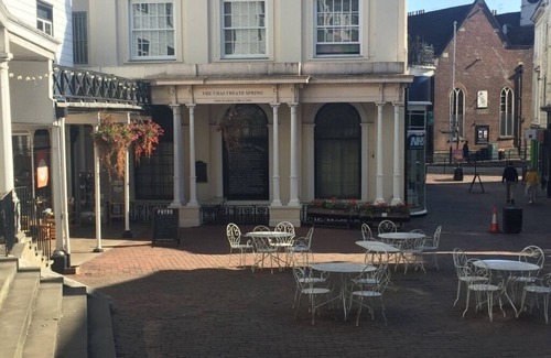 Royal Tunbridge Wells Cabaña | Los establos cerca de los Pantiles con patio jardín