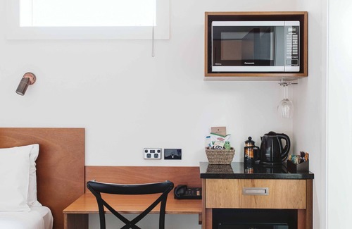 New Plymouth CBD Hotel | The State Hotel