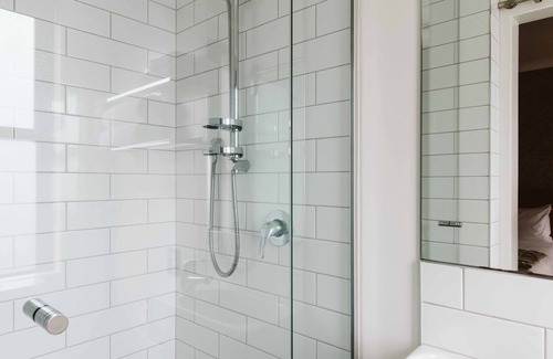 New Plymouth CBD Hotel | The State Hotel