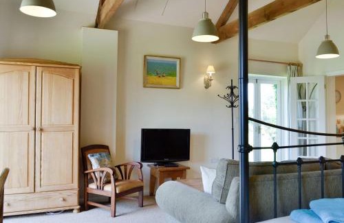 Hinton Casa | The Studio-Uk11822