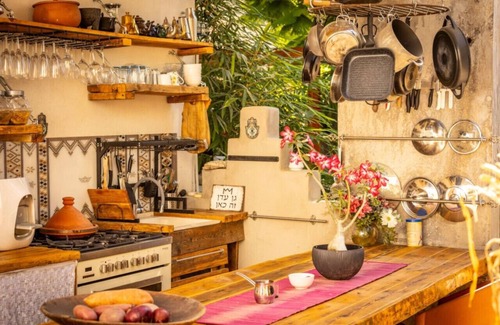 Caesarea Alquiler De RV | The Sultan's Tent at Caesarea by Sea N' Rent
