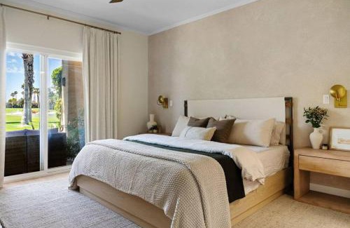 Palm Springs Casa | The Sunset Hideaway by Roav Retreats