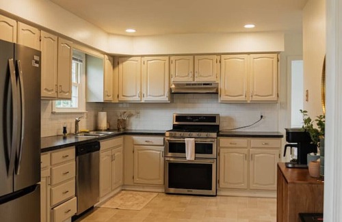 Parkesburg Casa | The Sunsets Overlook