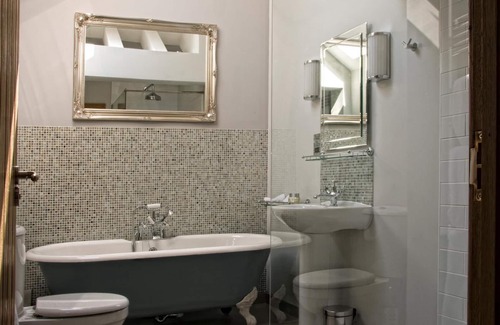 Brigstock Hotel | The Swallows Rest Bed & Breakfast