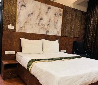 Pulikeshi Nagar Apartamento | The Taaj Inn