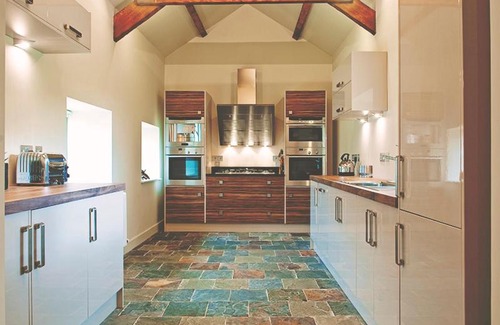 Pistyll Casa | The Tack Room