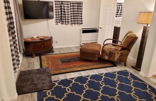 Twin Peaks Hotel | The Treetop Terrace at The Historic Arrowhead Lodge