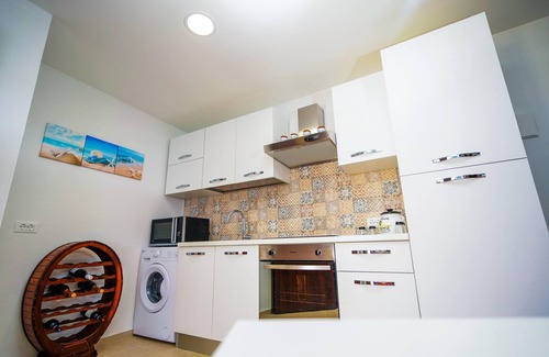 Augusta Casa | The Tri Scogghi