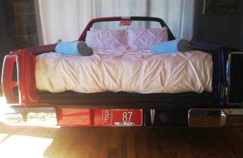 Sutherland Casa | The V8 House