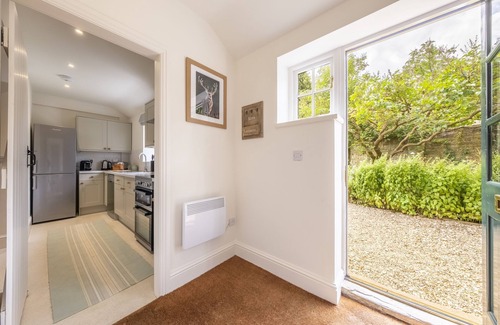 Great Limber Cabaña | The Vicarage Cottage - an idyllic cottage in Great Limber sleeping 4 guests