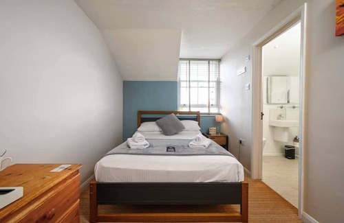 Truro Hotel | The Victoria Inn