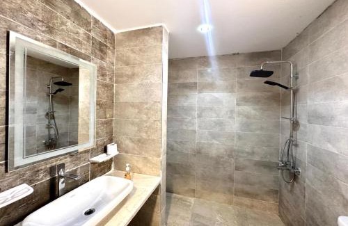 Sakkala Villa | The view compound