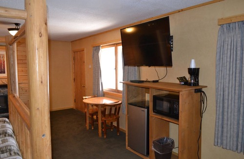 Challis Hotel | The Village Inn Motel and Restaurant