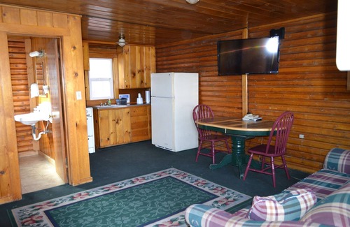 Challis Hotel | The Village Inn Motel and Restaurant