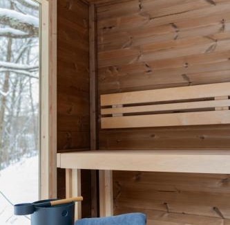 East Burke Hotel | The Village Inn