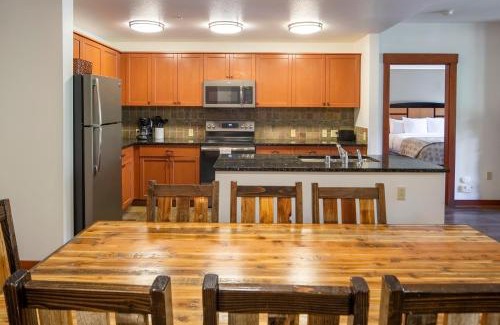 Mammoth Lakes Complejo | The Village Lodge