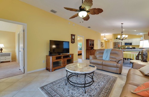 The Villages Villa | ¡NUEVO! Casa en campo de golf, 2. 5 millas al lago Sumter!