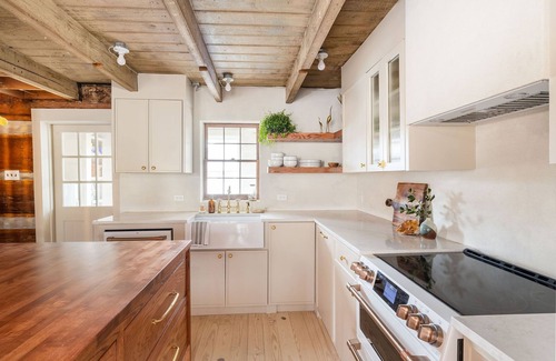 Ashland City Casa | The Vintage Inn - Nashville Private Lake Getaway