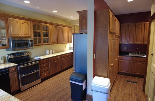 Wisconsin Dells Casa | THE WASHINGTON HOUSE - A 4-Bedroom Home 1 Block from Downtown Wisconsin Dells