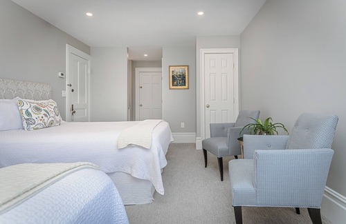 Ridgefield Hotel | The West Lane Inn - Double Queen Room