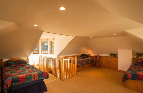 Elgin Casa | The White Cottage