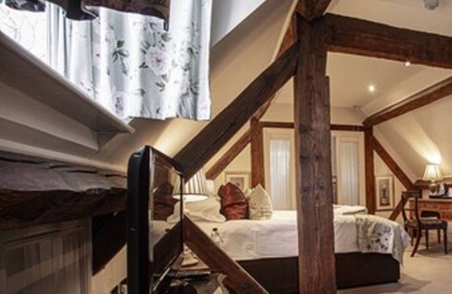 Moreton-in-Marsh Hotel | The White Hart Royal Hotel, Moreton-in-Marsh