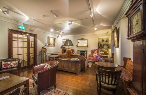 Moreton-in-Marsh Hotel | The White Hart Royal Hotel, Moreton-in-Marsh