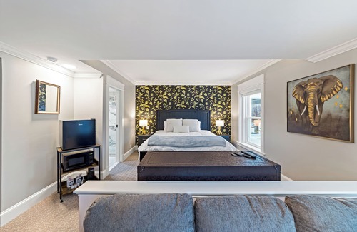 Fredonia Hotel | The White Inn