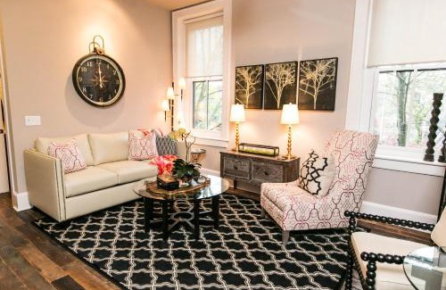 Downtown Asheville Hotel | The Windsor - Asheville