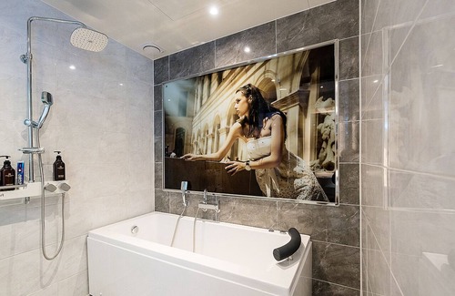 Chungju Hotel | Theban Hotel