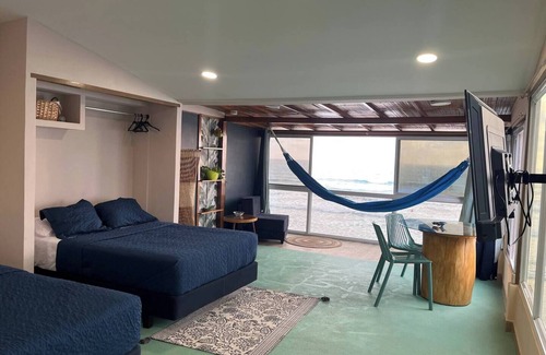 Comuna San José Apartamento | Third Floor Beachfront Beautiful Suite